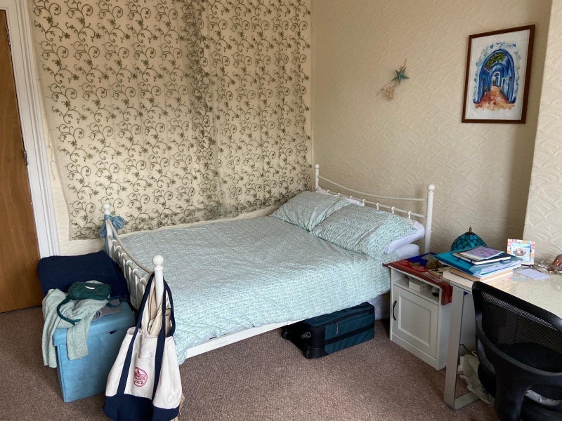 Room Cresswell Street in Glasgow