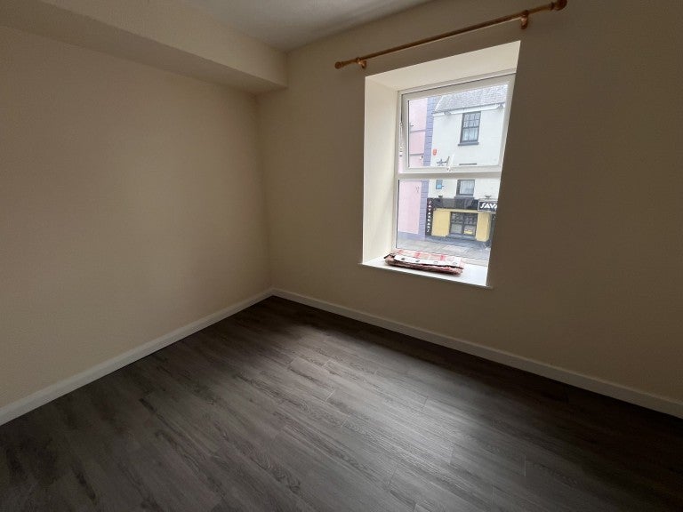 Flat Lammas Street in Carmarthen