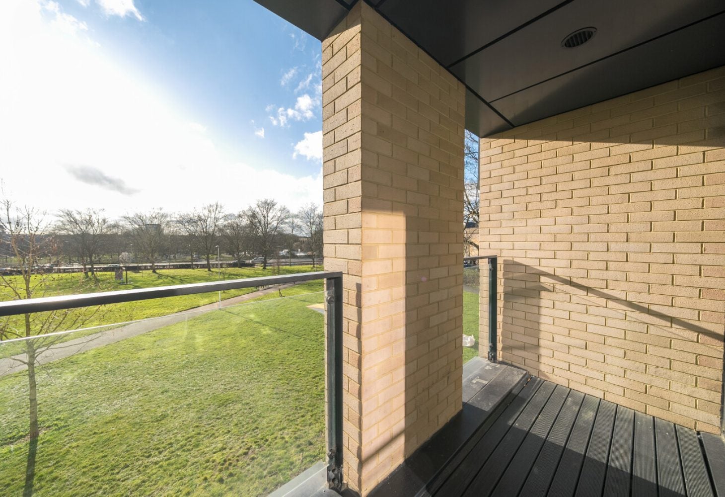 Flat Norman Court in Oadby