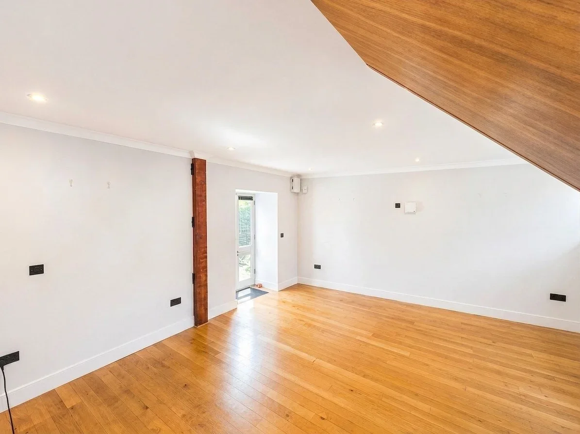 House North End Way in Greater London