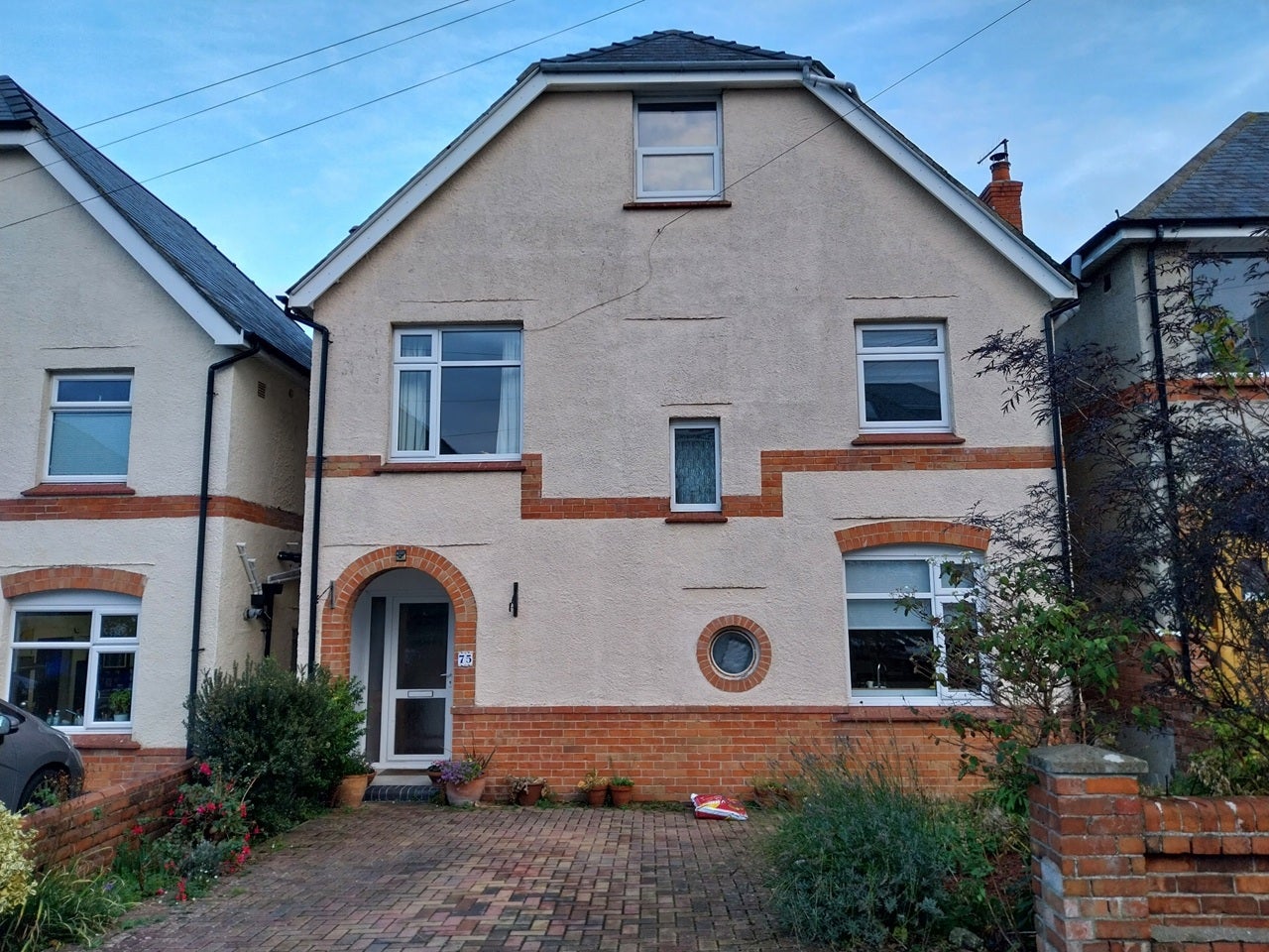 House Clearmount Road in Weymouth