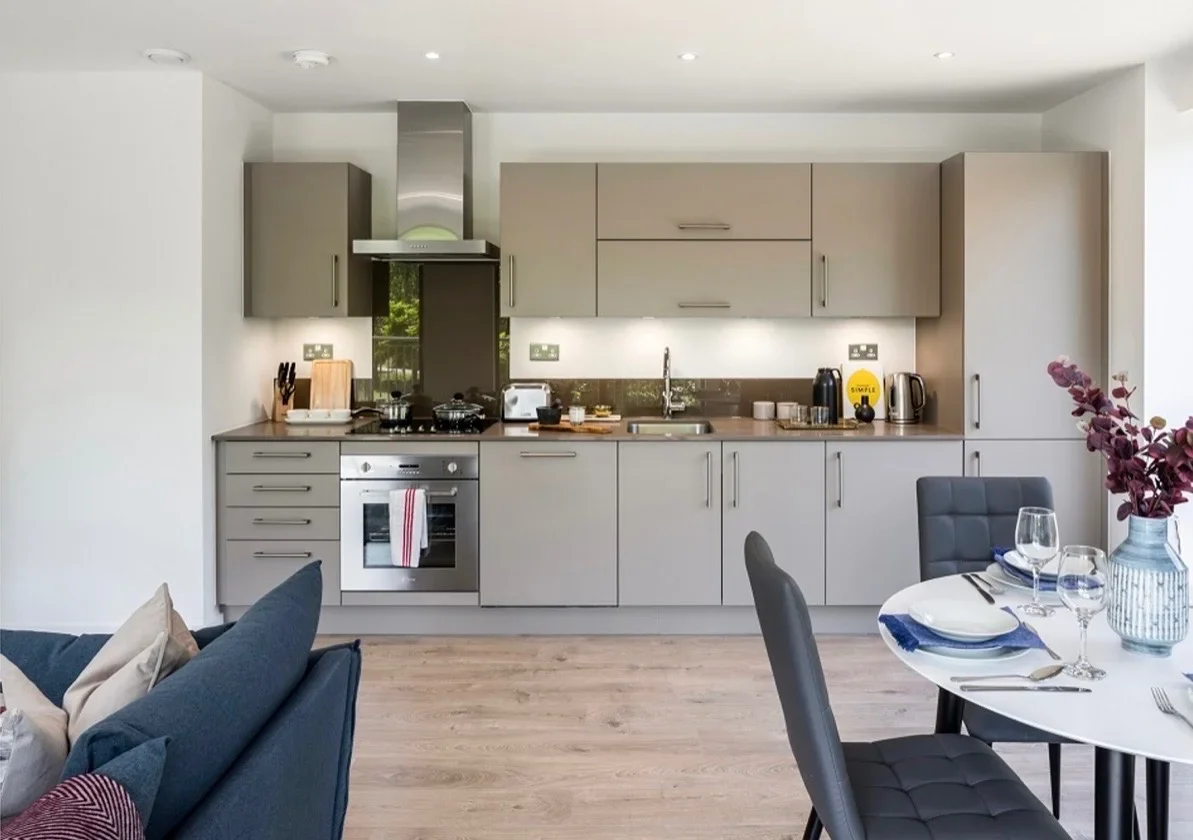 Room William Morley Close in Greater London