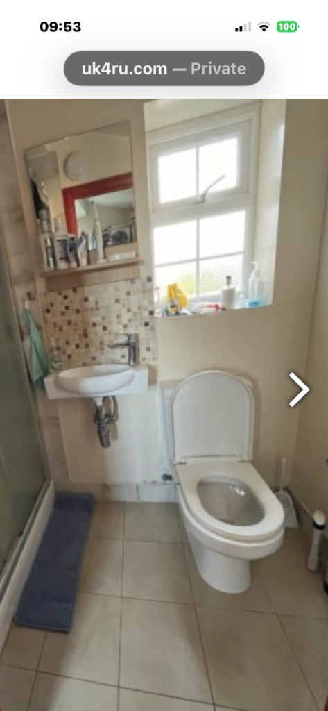Flat Greenford Avenue in Greater London