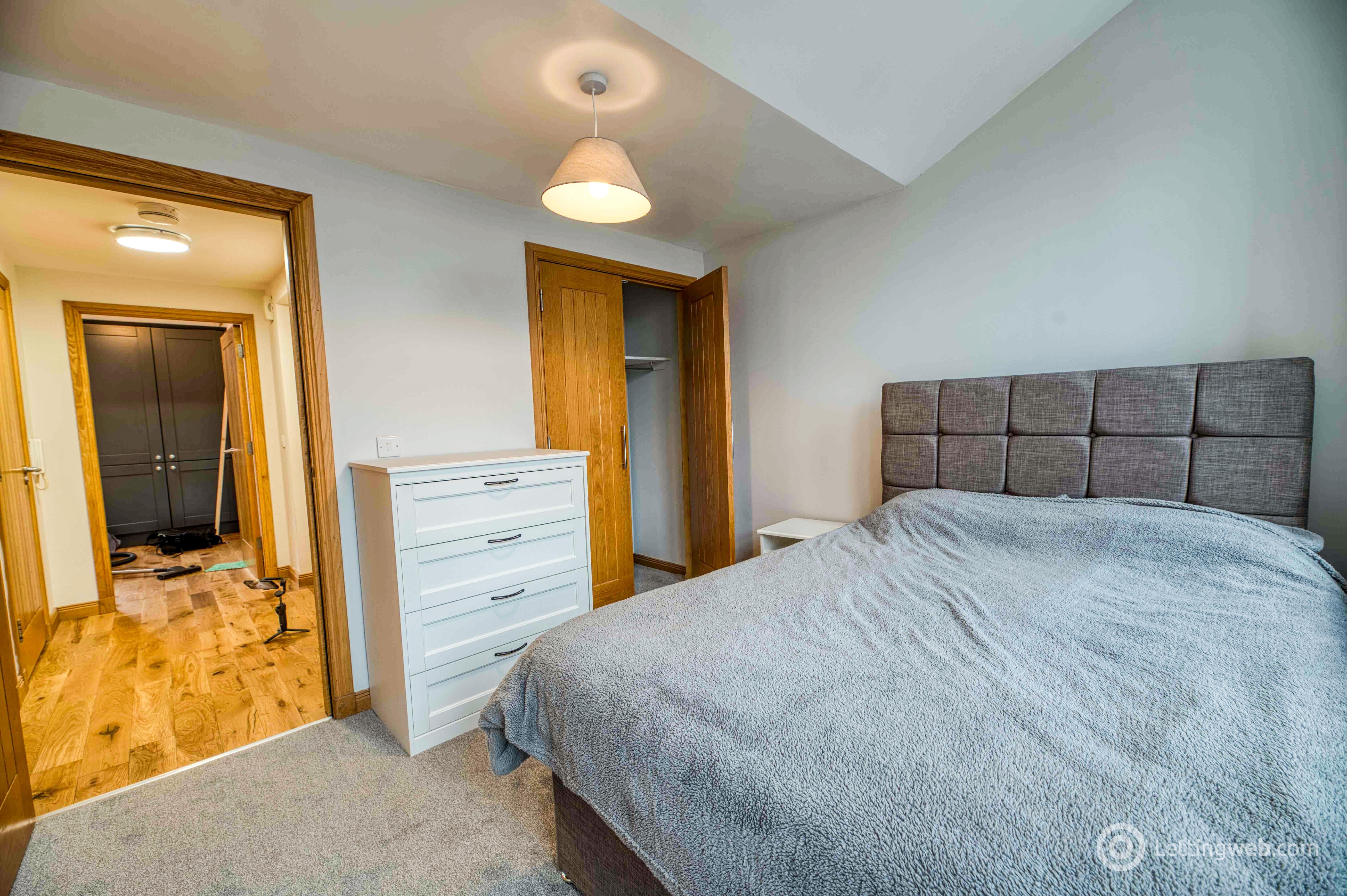 Flat Watson Crescent in City of Edinburgh