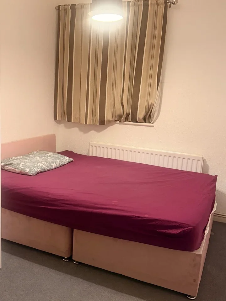 Room Palmar Road in Greater London