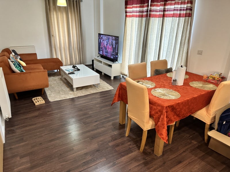 Room London Road in Greater London