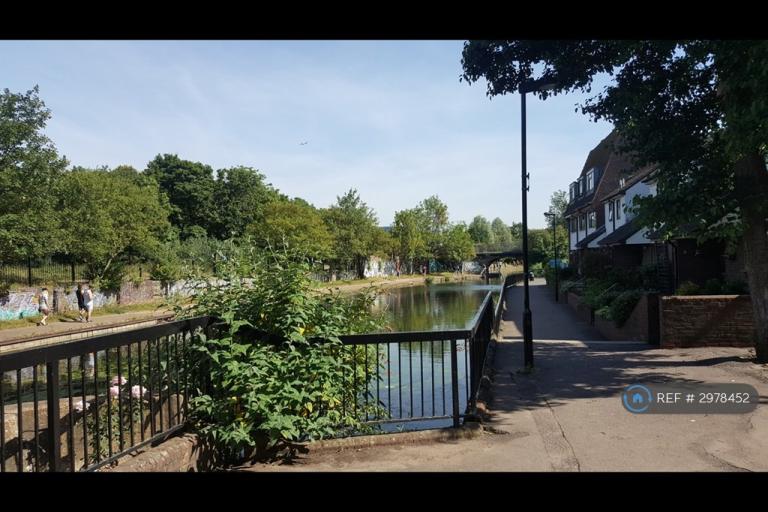 House Grand Walk in Greater London