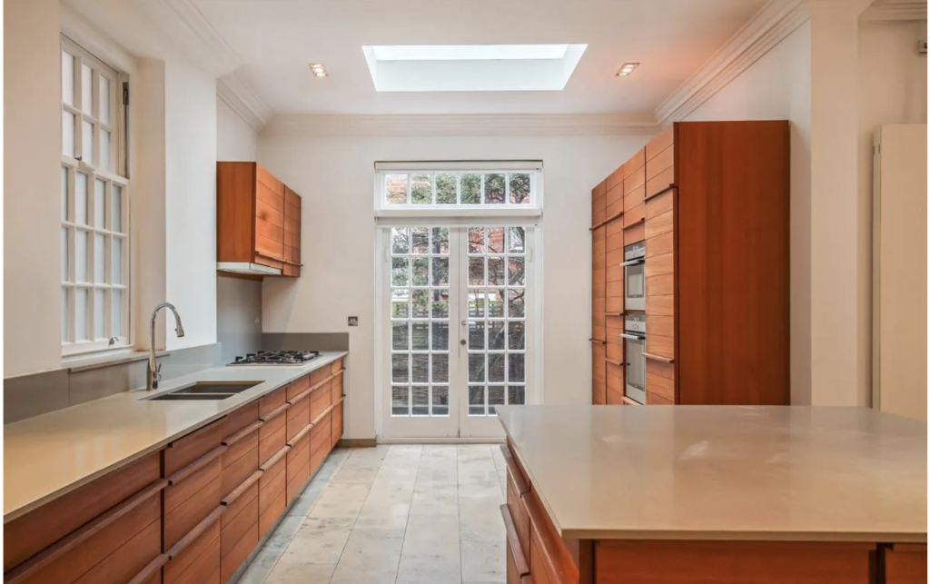 Flat Hamilton Terrace in City of Westminster