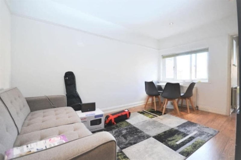 Room Derwentwater Road in Greater London