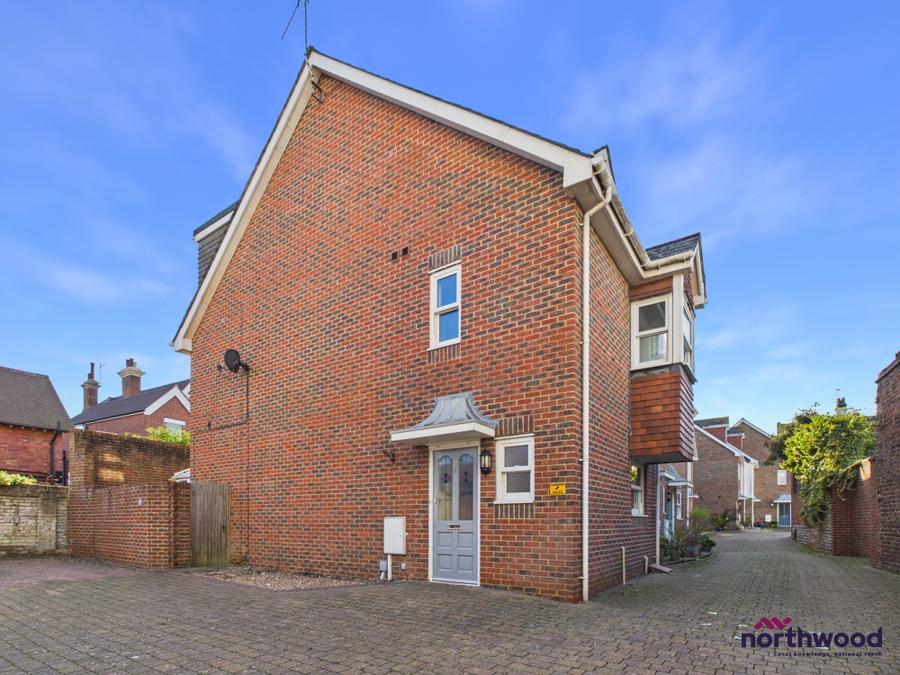 House Gloucester Mews in Eastbourne