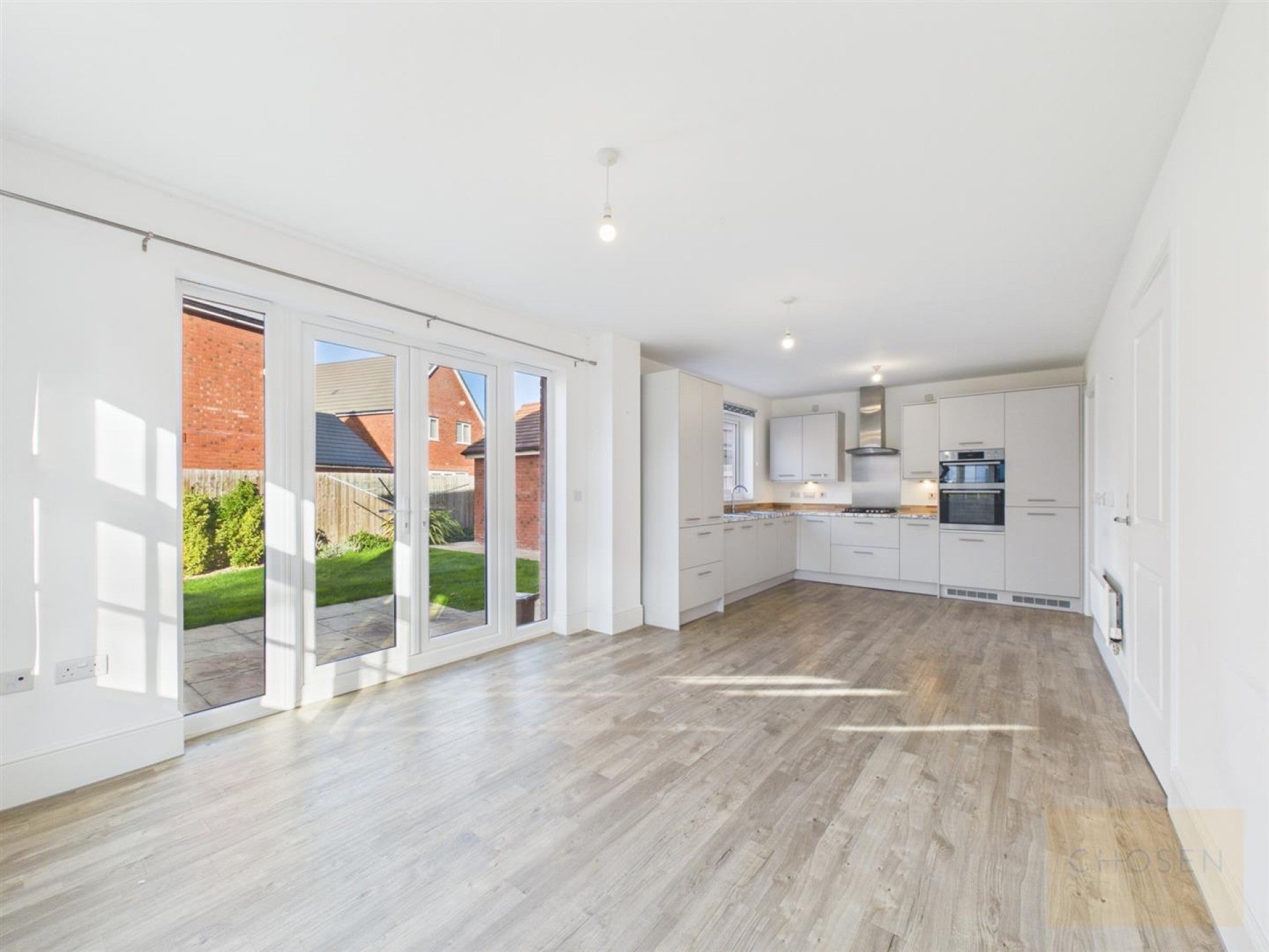 House Berkeley Close in South Cerney