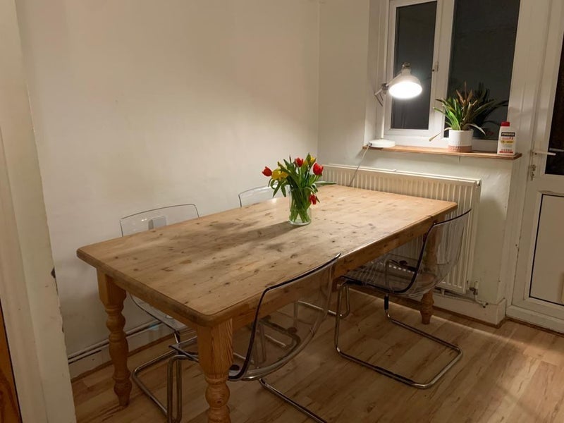 Room Bruce Road in Greater London