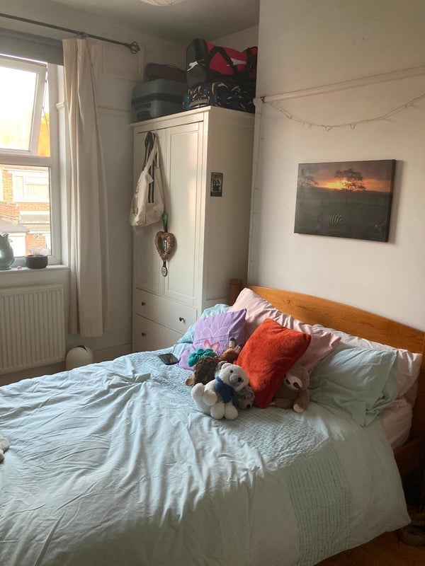 Room Bruce Road in Greater London