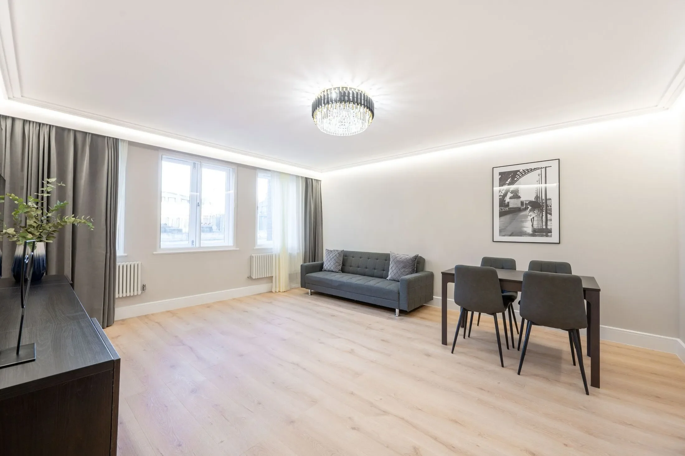 Flat Queensway in City of Westminster