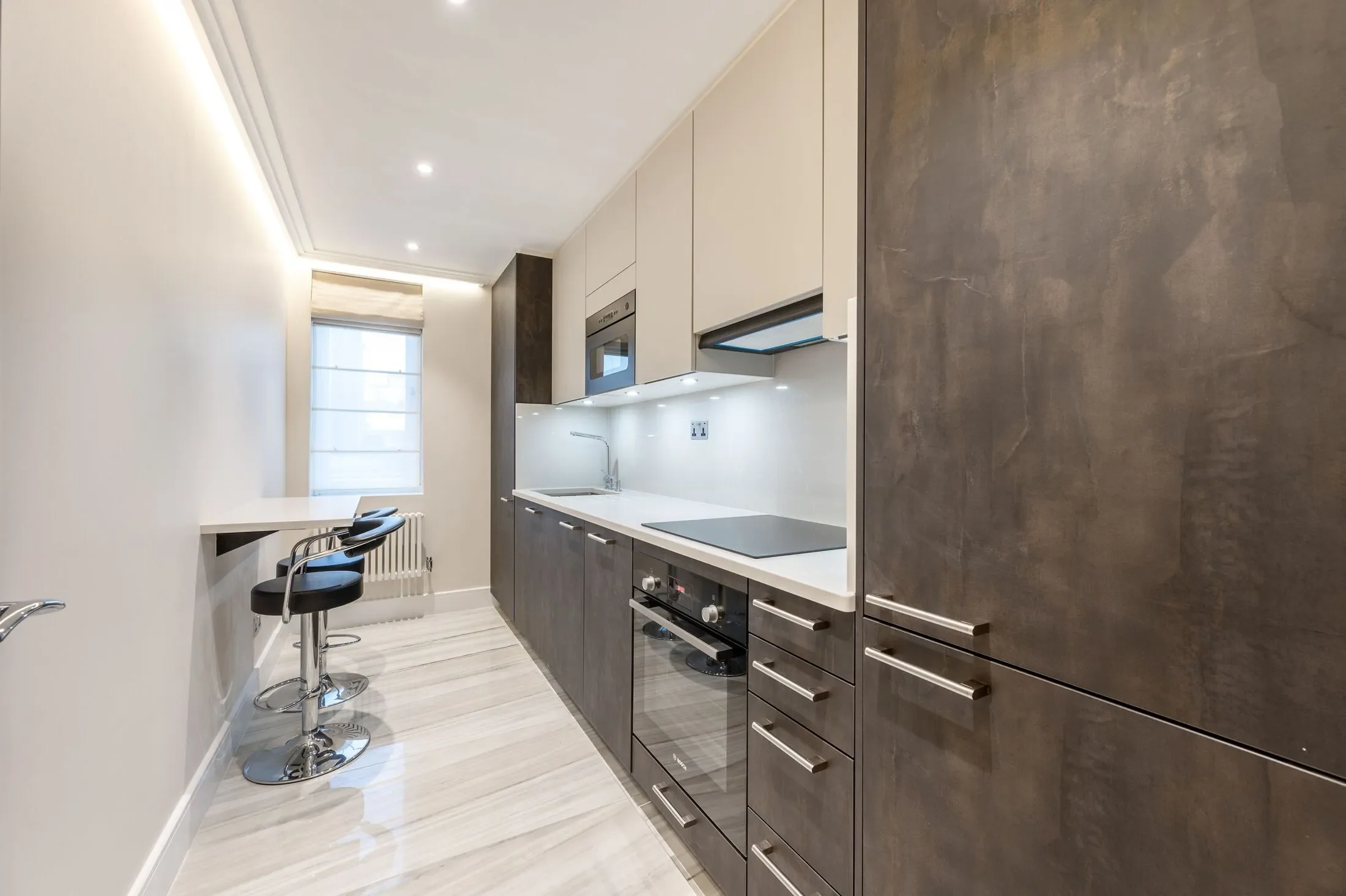 Flat Queensway in City of Westminster