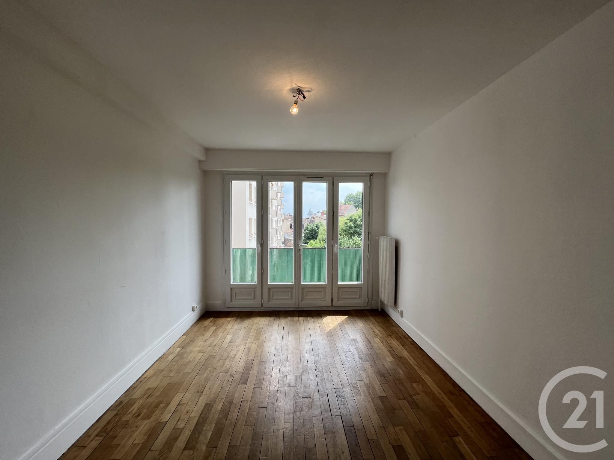 Flat Rue du Vert Galant in Moulins