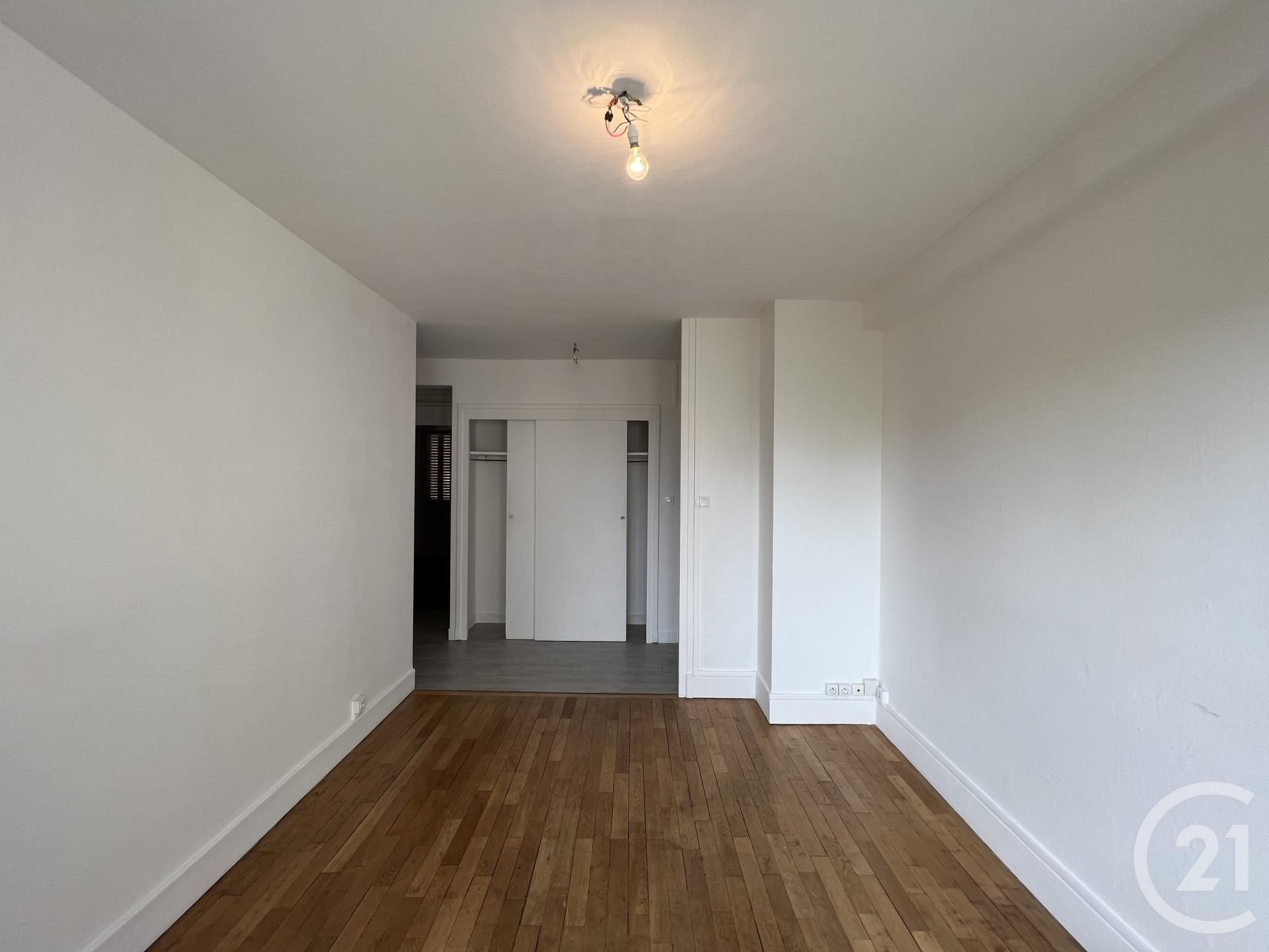 Flat Rue du Vert Galant in Moulins