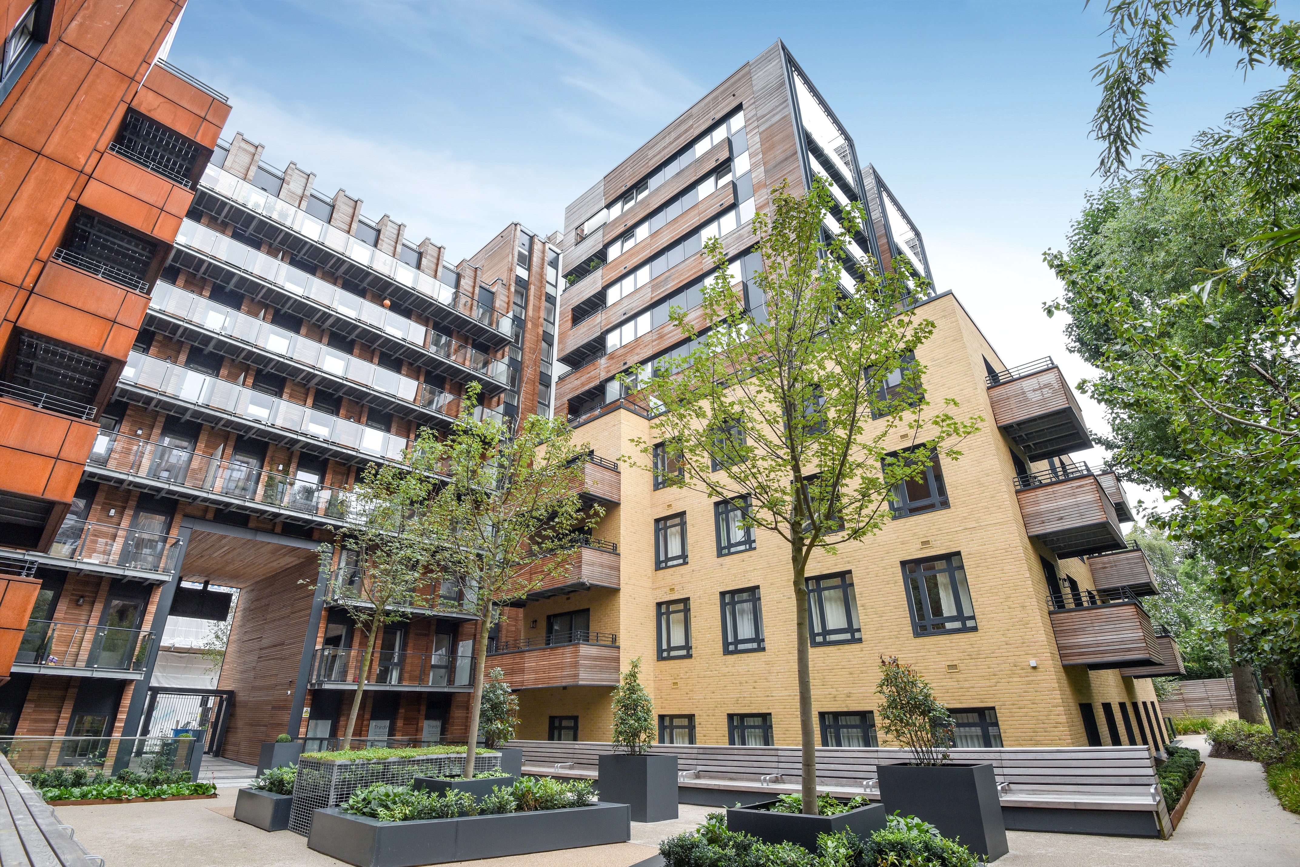 Flat Wharf Road in Greater London