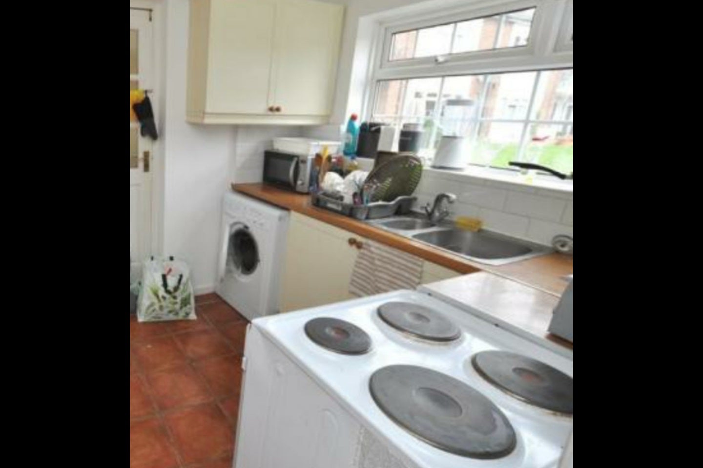 House Coppice Close in Guildford