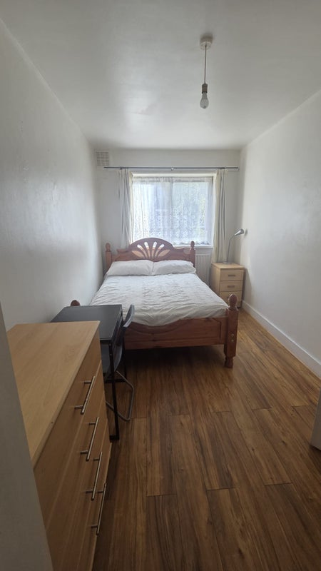 Room Burnham Street in Greater London