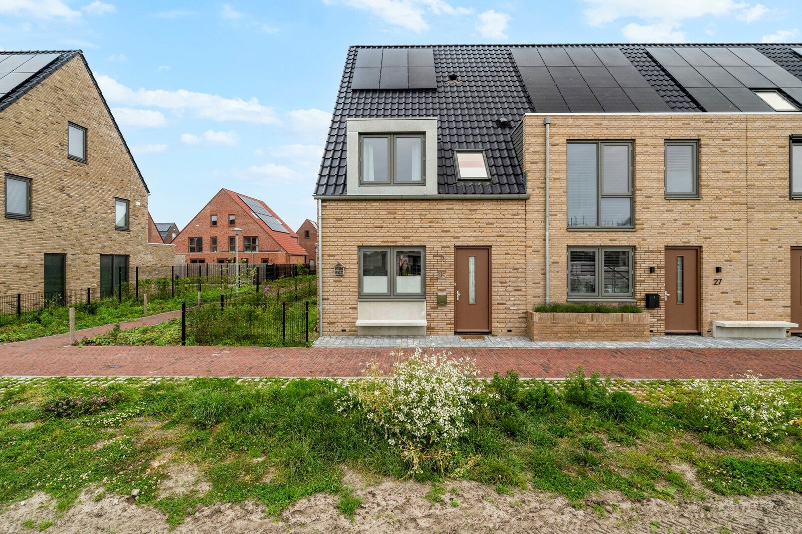 Huis Lange Voorhout 25 in Julianadorp