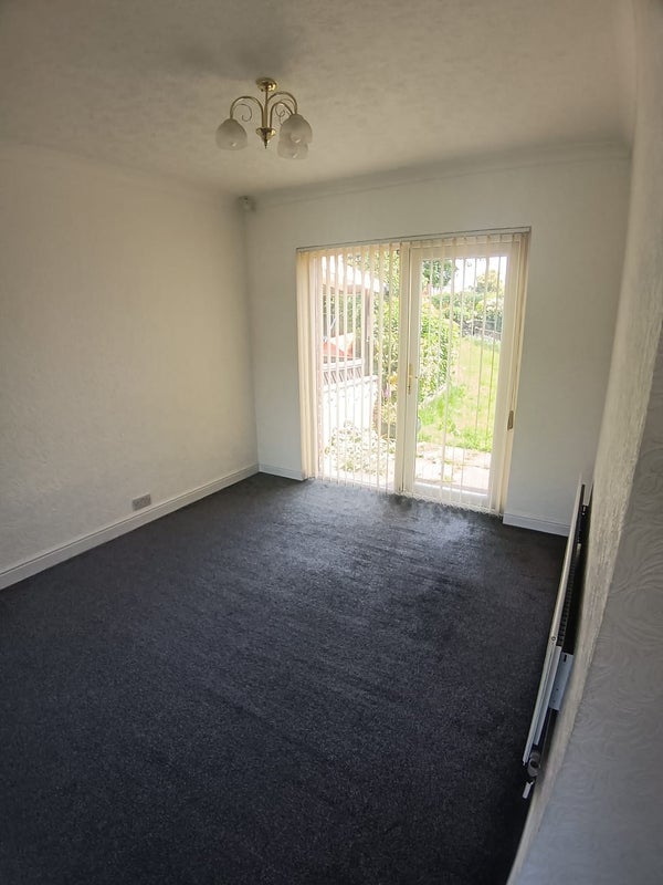 Room Park House Walk in Bradford