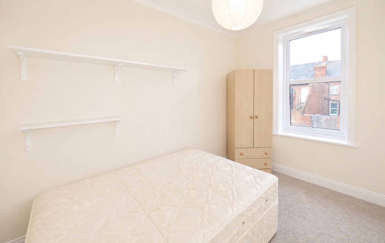 Flat Simonside Terrace in Newcastle upon Tyne
