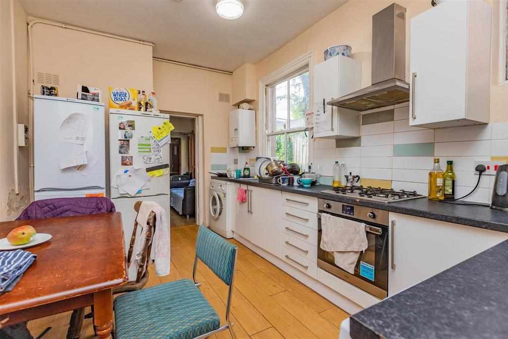 Flat Bournbrook Road in Birmingham