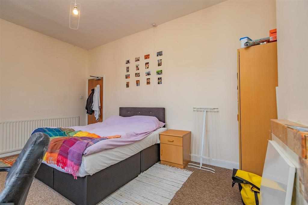 Flat Bournbrook Road in Birmingham