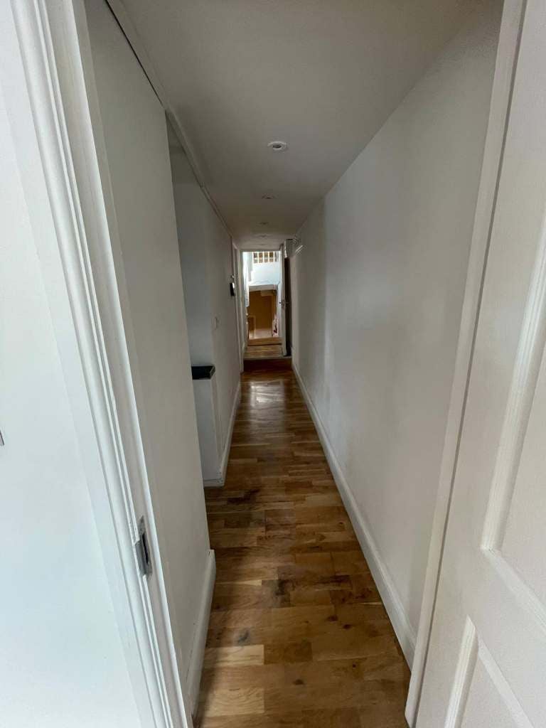 Room Wandsworth Bridge Road in Greater London