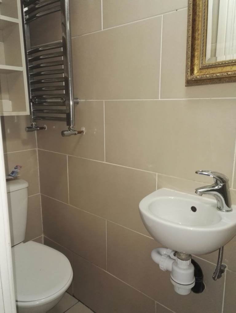 Room Wandsworth Bridge Road in Greater London