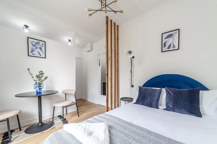 Flat Finsbury Park Road in Greater London