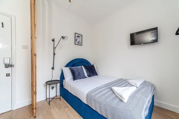 Flat Finsbury Park Road in Greater London