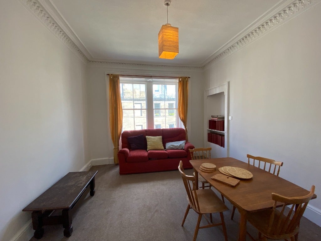 Flat South Oxford Street in City of Edinburgh
