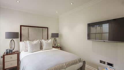 Flat Kensington Gardens Square in City of Westminster