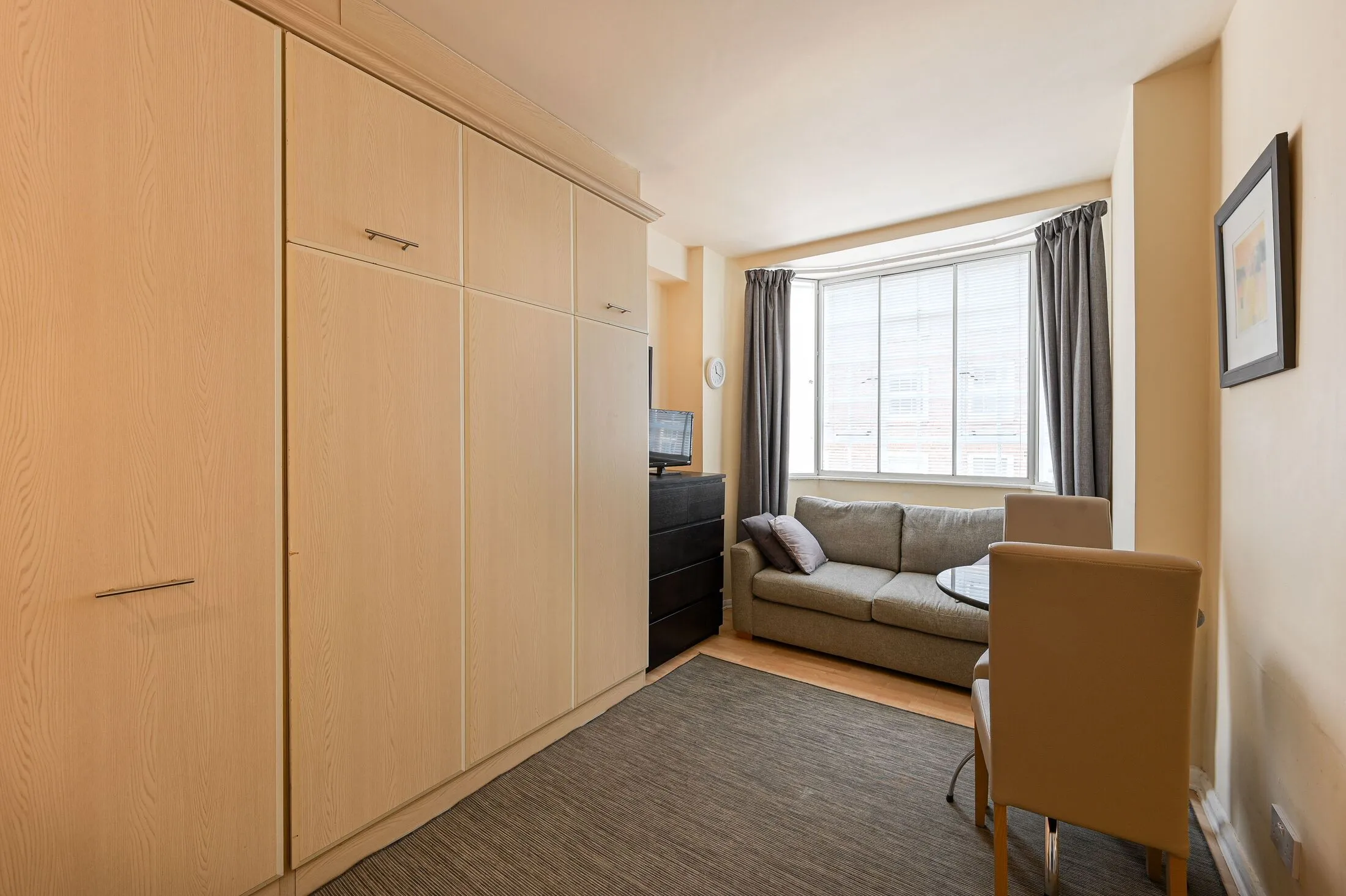 Flat Elystan Street in Greater London
