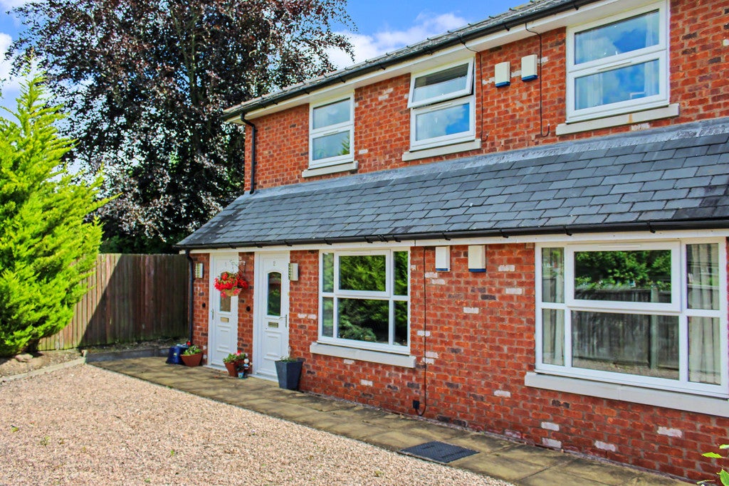Flat Barratts Orchard in Cleobury Mortimer