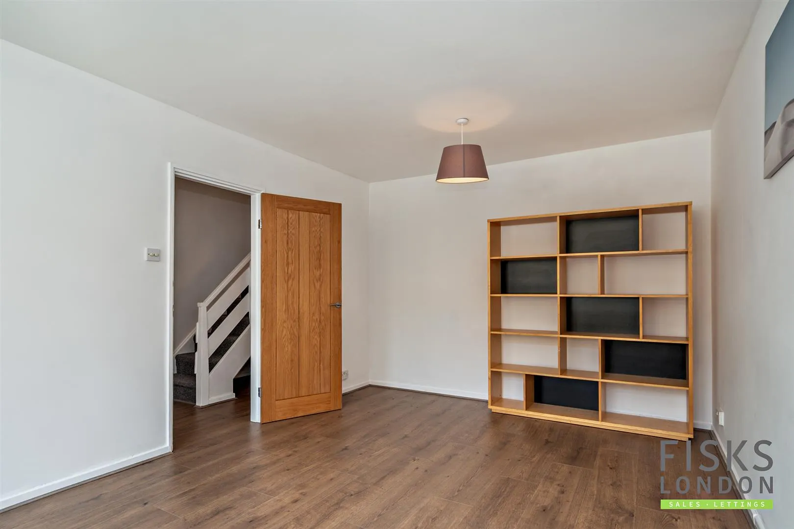 Flat Alpha Grove in Greater London