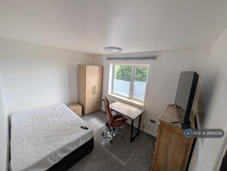 Room Lodge Road in Kidsgrove