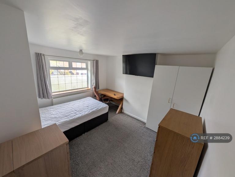 Room Lodge Road in Kidsgrove