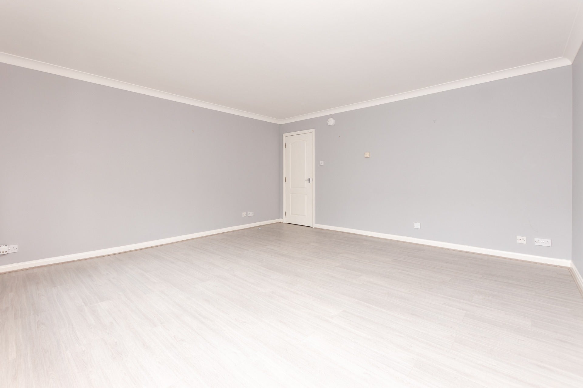 Flat Burnmouth Place in Bearsden