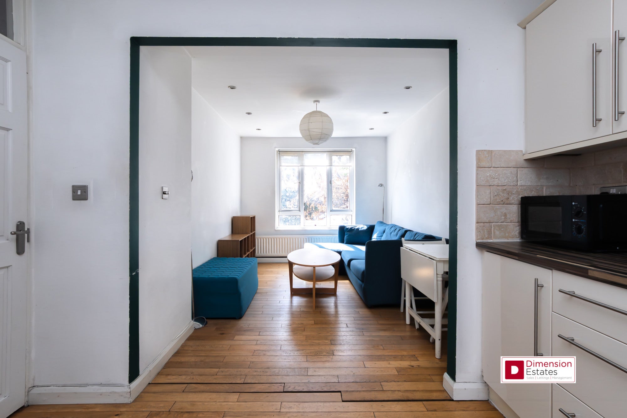 Flat Mount Pleasant Lane in Greater London