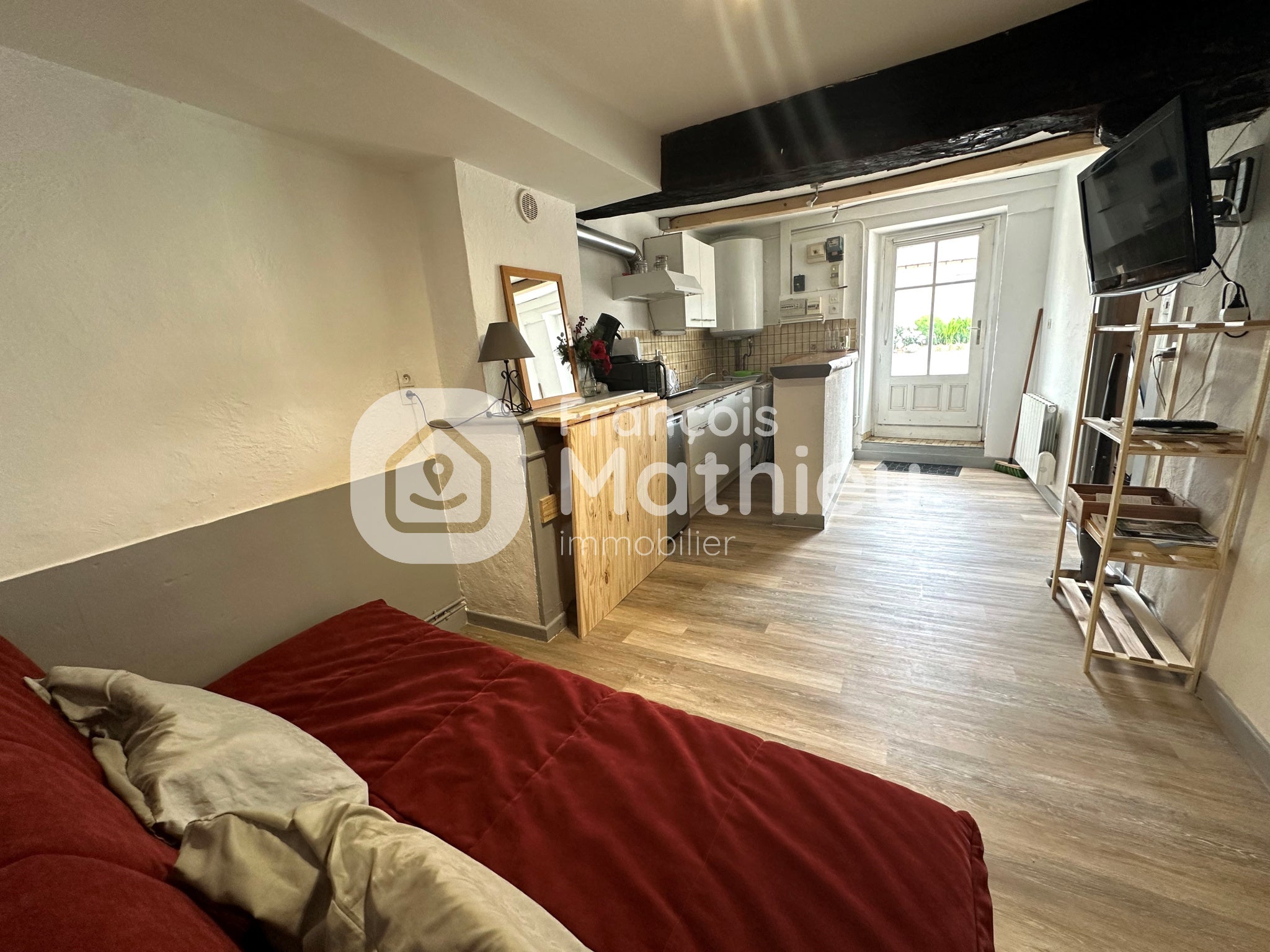 Flat Rue Victor Hugo in Châtillon-sur-Chalaronne