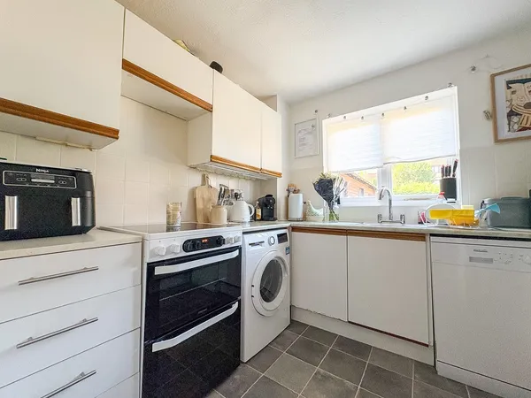 Flat Tollwood Park in Wealden