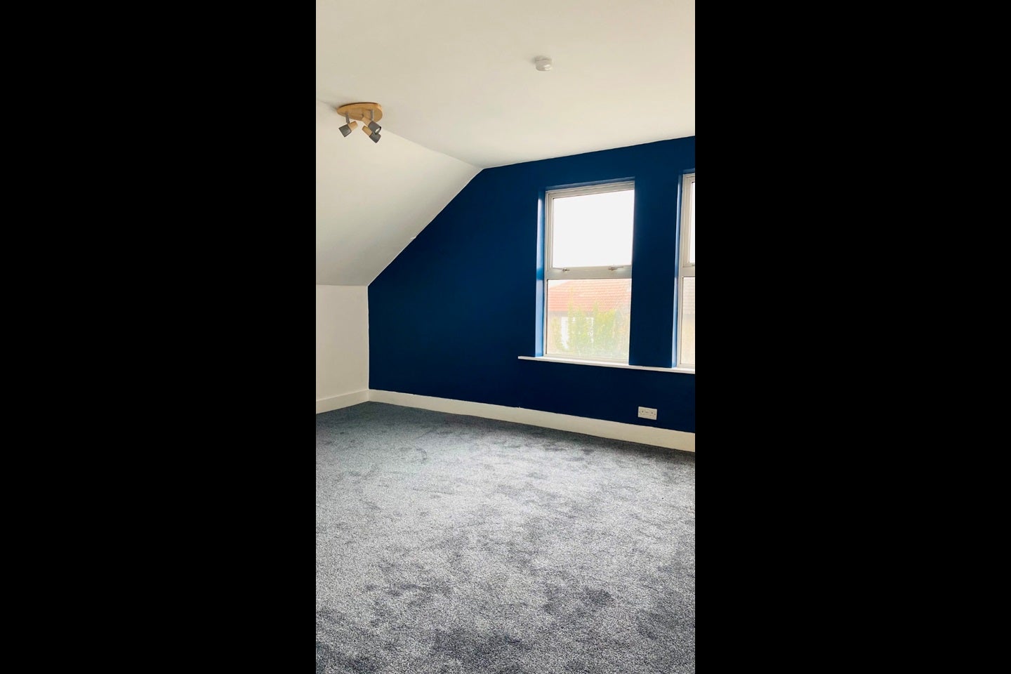 Flat Clarence Road in Greater London