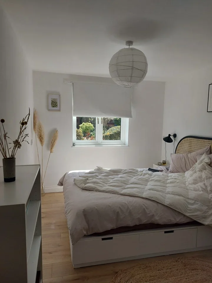 Flat Riverside Close in Greater London