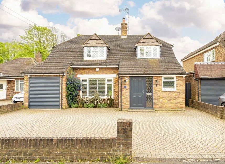 House Vereker Drive in Borough of Spelthorne
