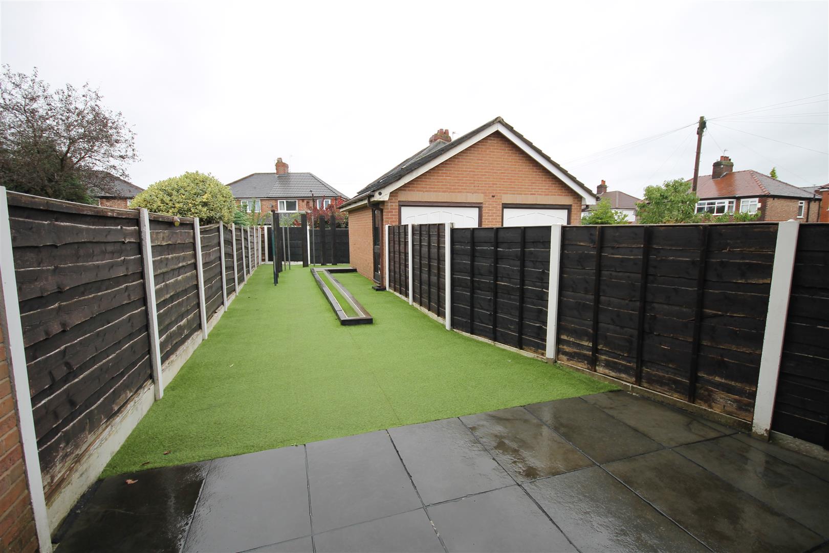 House Bradgreen Road in Salford