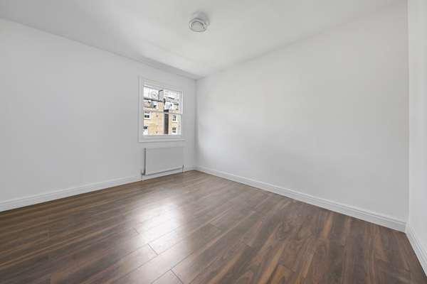 Flat Amberley Road in City of Westminster