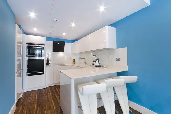 Flat Canter Way in Greater London